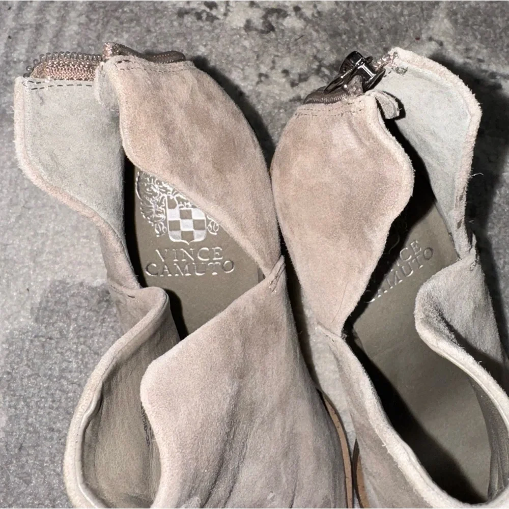 Vince Camuto Woman's Gigietta Suede Bootie - Picture 10 of 11